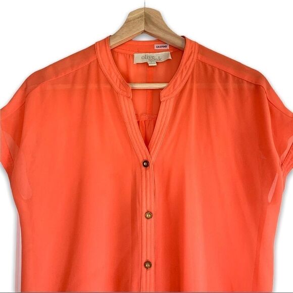 Olive & Oak Split Neck Button Down Short Sleeve - Picture 2 of 8